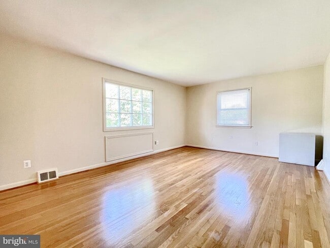 Foto del edificio - 3703 Towanda Rd