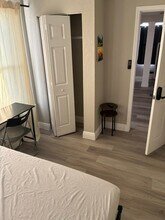 Building Photo - 5819 Hibiscus Rd