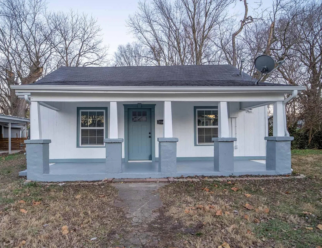 Primary Photo - Cozy & Updated 2-Bedroom, 1-Bath Home