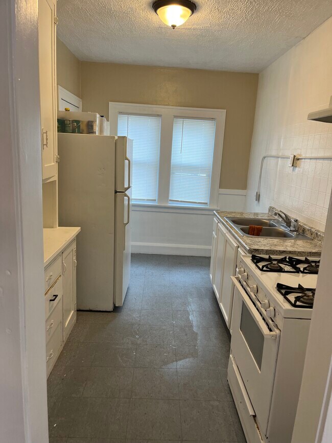 Cocina - 1623 Parmele St