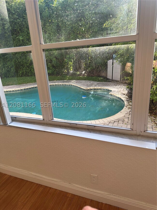 Building Photo - 11090 Baybreeze Way