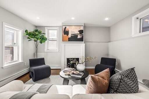 Foto del edificio - 93 Bellingham Ave