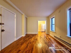 Building Photo - 1347 N Dearborn St