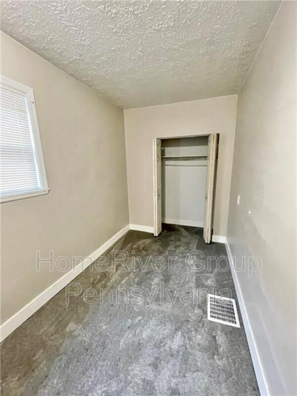 185 McGovern Blvd Unit Apt 1, Glenwillard, PA 15046 Condo for Rent in