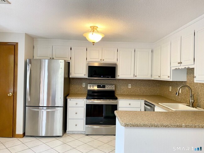 Foto del edificio - 139 Songbird Ln