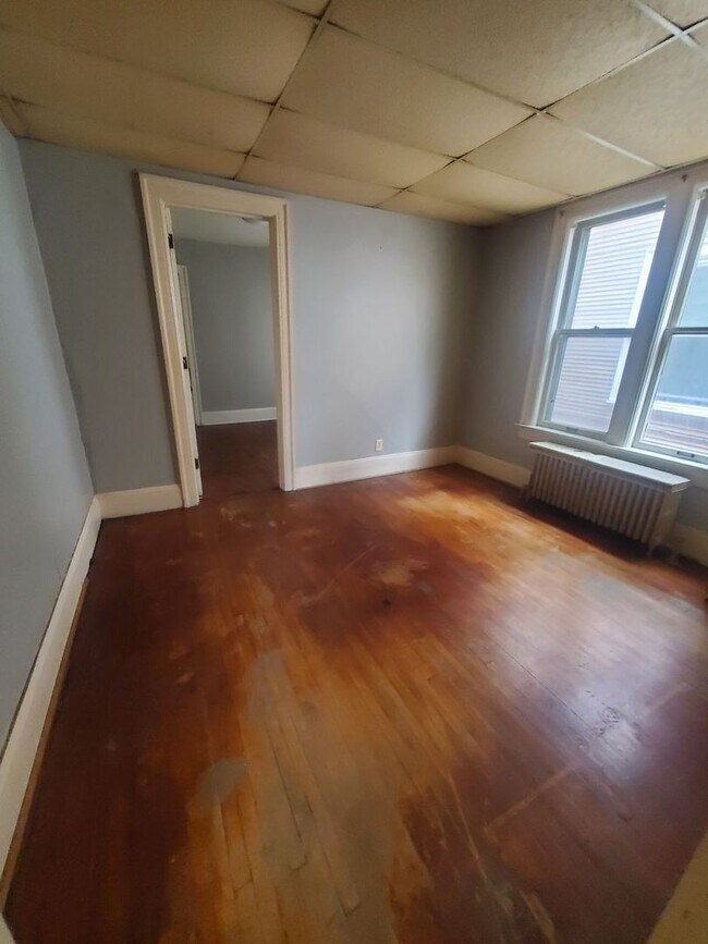 Foto del edificio - 2922-2924 W Juneau Ave. - 3 Unit