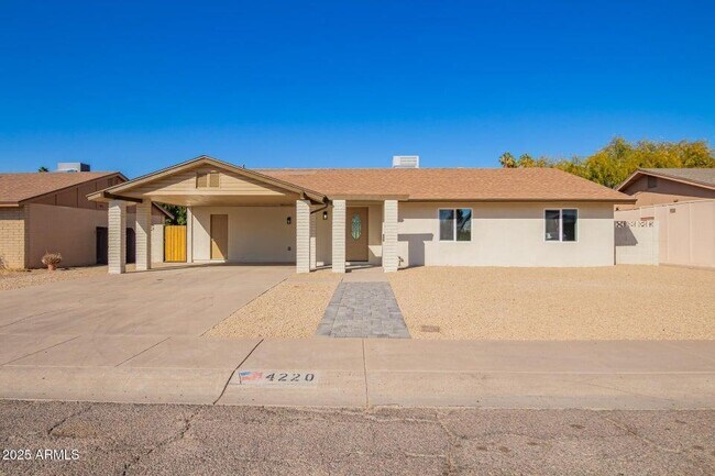 Foto del edificio - 4220 W State Ave