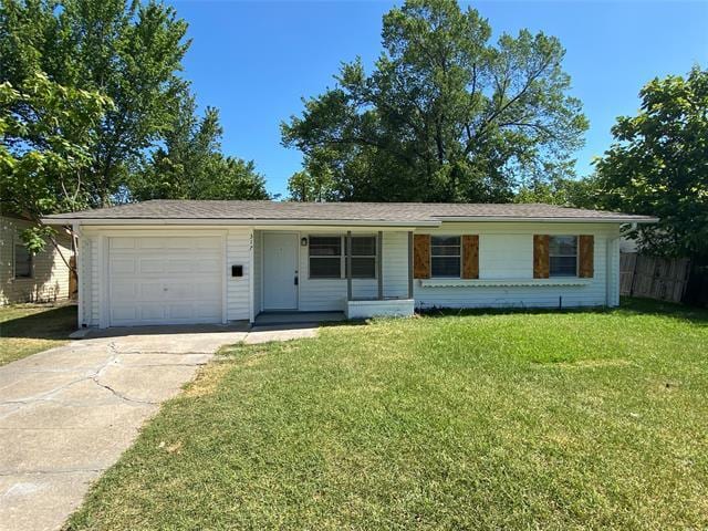 Primary Photo - 317 E Ridgewood Dr