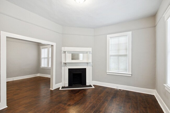 Foto del edificio - Large 3BR/2BA Near Downtown Savannah Home ...