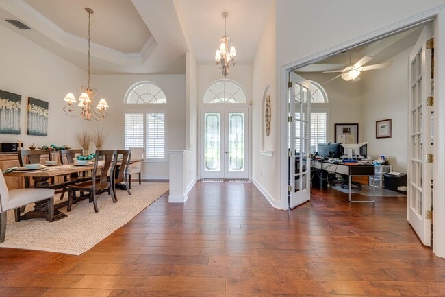 Building Photo - The Estates of Cypress Landing Beauty