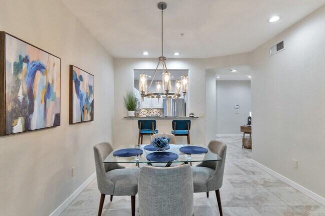 Foto del edificio - Rates Vary: $3,995 - $6,495