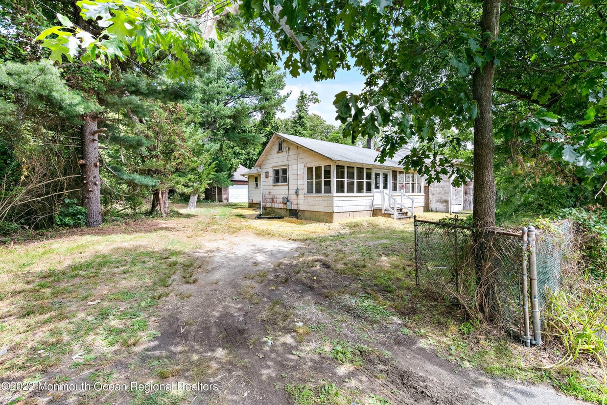 21 Toms River Rd, Jackson Township, NJ 08527 House Rental in Jackson