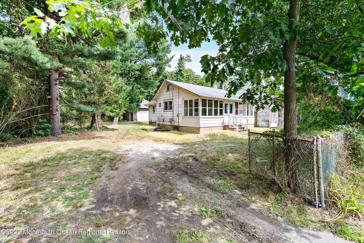 21 Toms River Rd, Jackson Township, NJ 08527 House Rental in Jackson