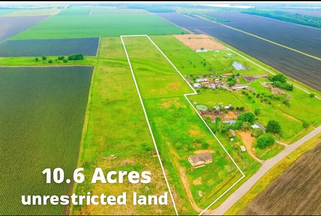 Building Photo - 1040 Darst Rd