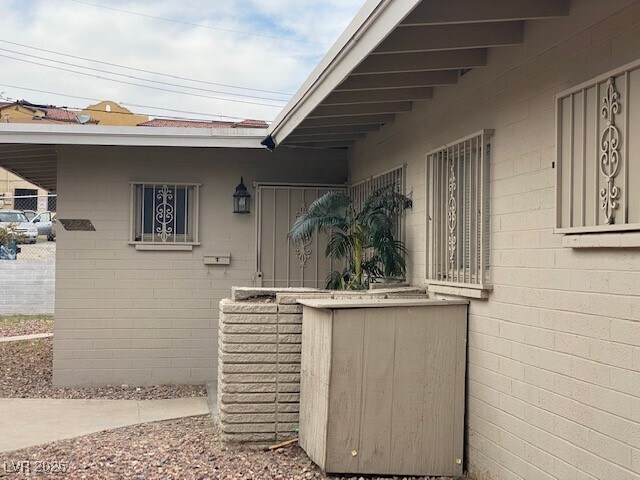 Primary Photo - 223 N 14th St