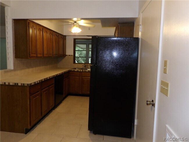 Foto del edificio - 3492 S Highlands Ave