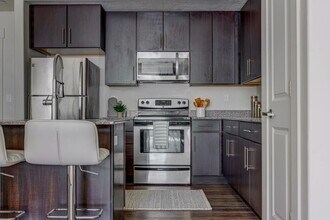 Building Photo - Eaglewood Lofts