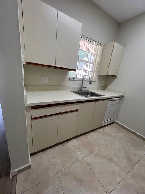 Foto del edificio - 611 Cypress Lake Blvd