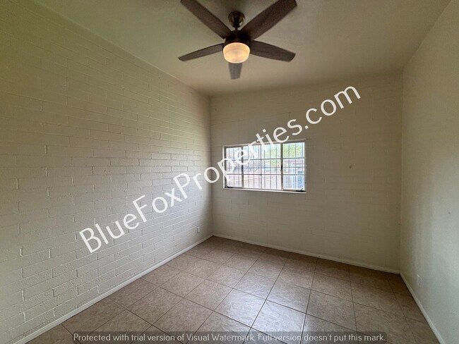 Foto del edificio - 2640 E 10th St