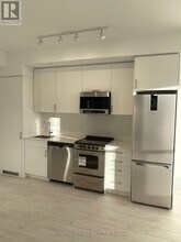 Building Photo - 412 Silver Maple Rd