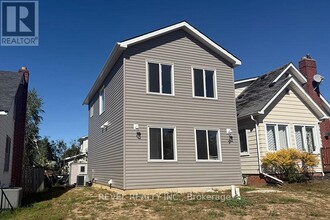Building Photo - 9 Crosier St
