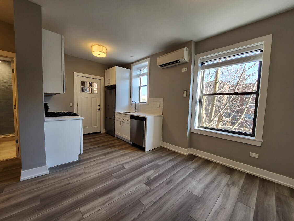Foto principal - 3931 N Janssen Ave