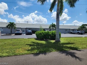 Building Photo - 4513 SW 8th Ct