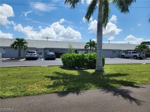 Building Photo - 4513 SW 8th Ct