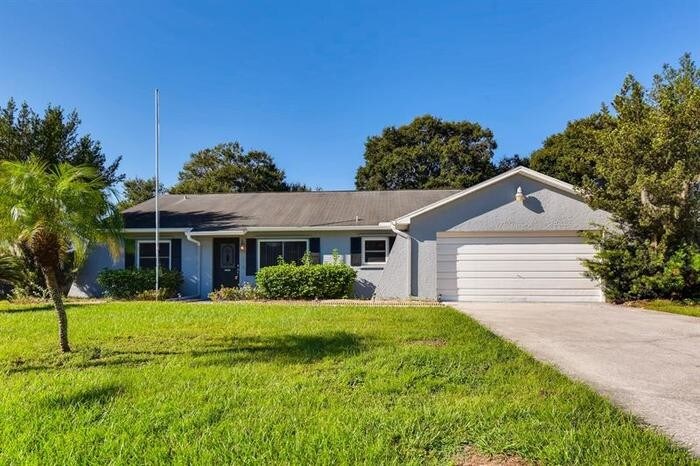 Foto principal - 1529 Highcrest Cir, Valrico, FL, 33596