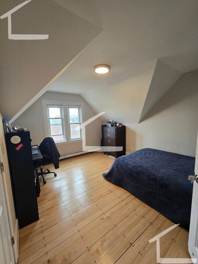 Building Photo - HOT WATERTOWN LISTING!!!!!