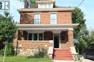 Building Photo - 298 Egerton St
