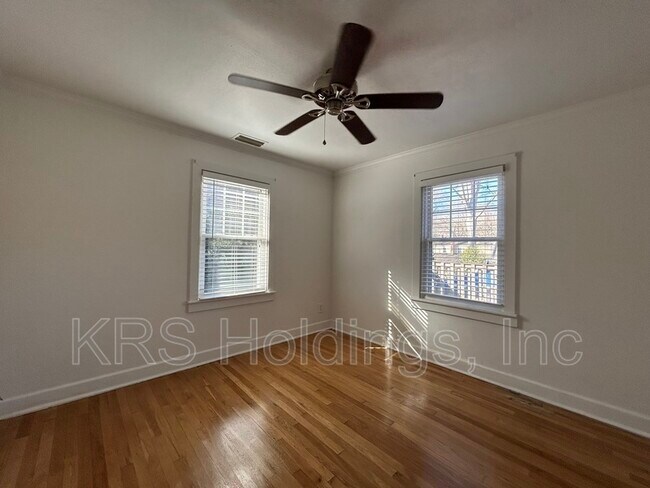 Foto del edificio - 35 Westover Rd