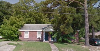 Building Photo - 413-415 Everett St