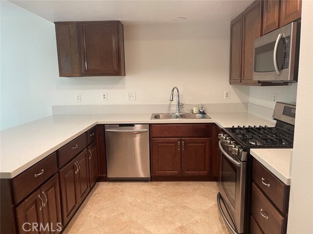Building Photo - 1620 Silver Maple Dr