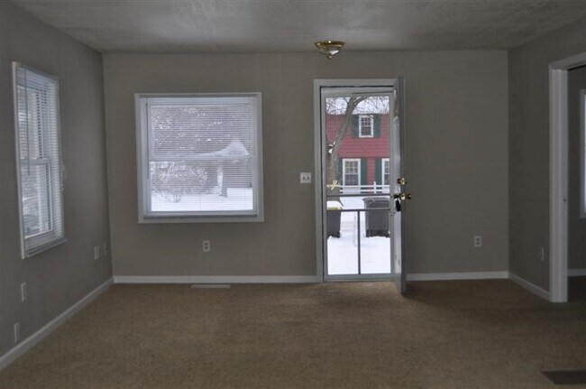 Building Photo - 2706 Broadripple Dr
