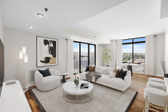 Building Photo - 700 1st St