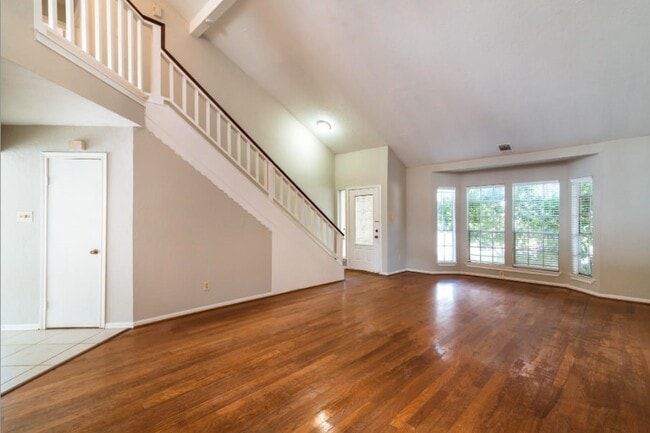 Building Photo - 16007 Sierra Vista Dr
