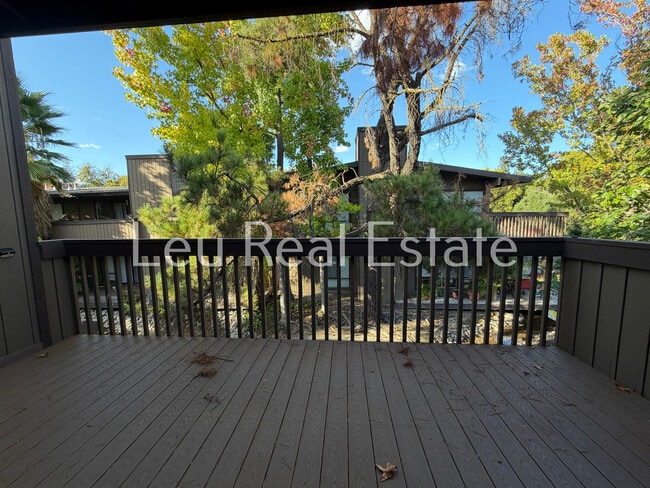 Foto del edificio - 1009 Fulton Ave