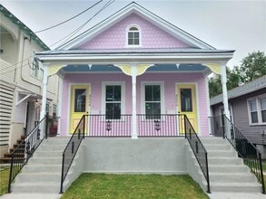 Building Photo - 4506 Elba St