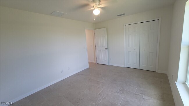 Foto del edificio - 4016 NE 12th Ct