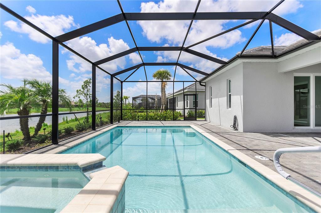 Foto principal - 15925 Sugar Hl Dr