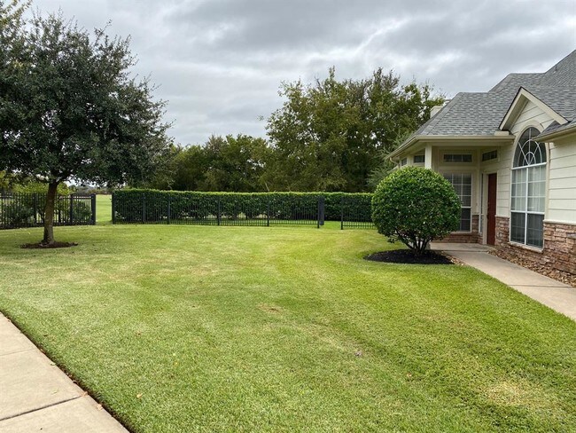 Foto del edificio - 7246 Welshwood Ln