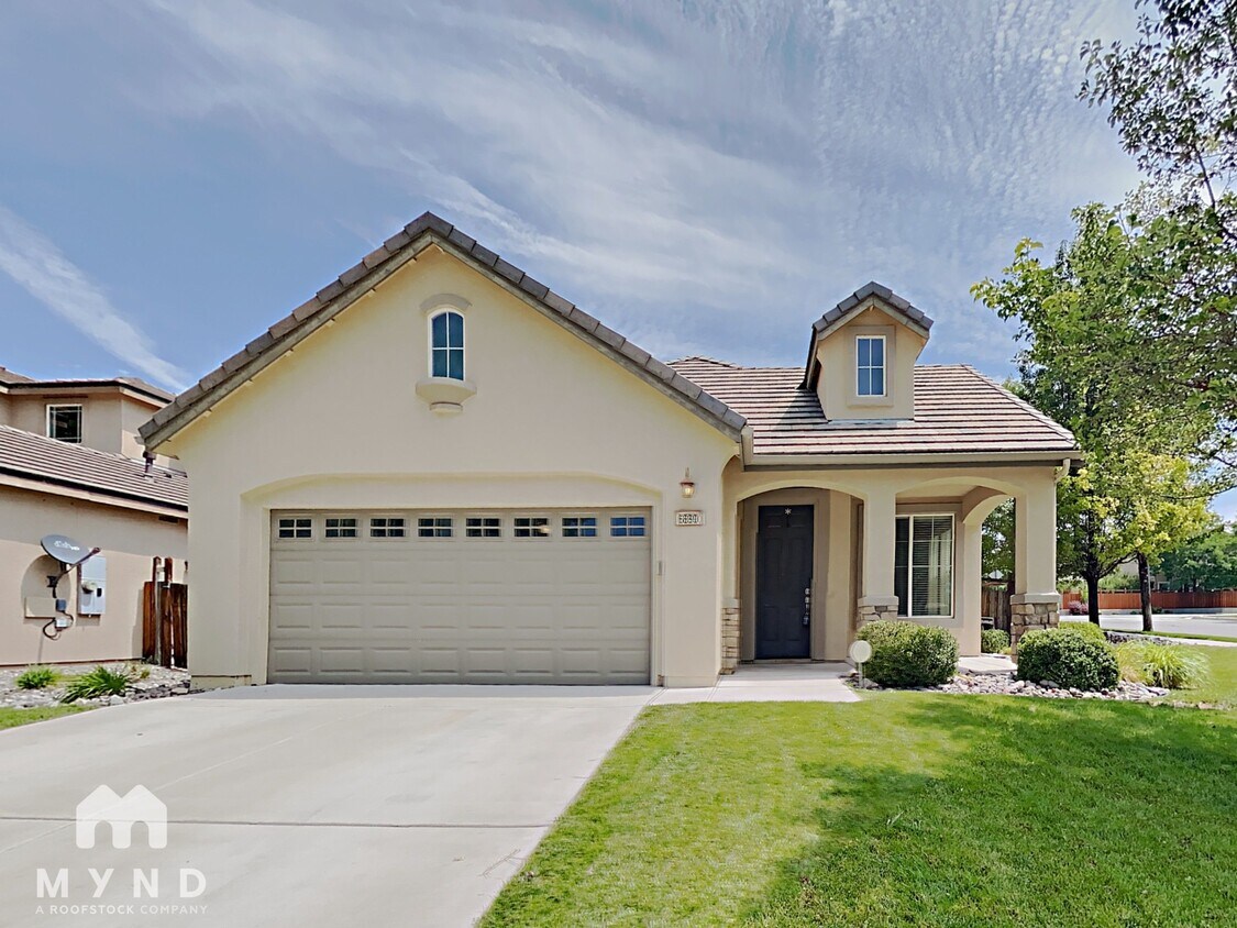 Foto principal - 6890 Apus Dr