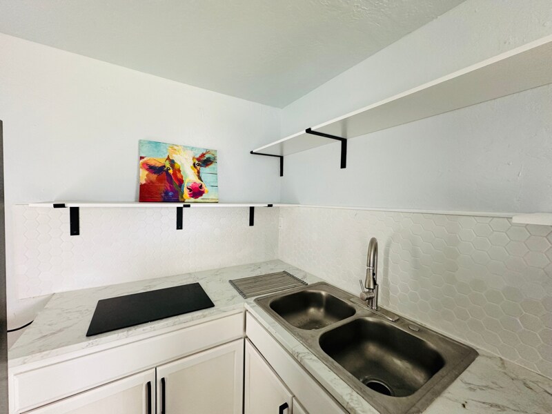 Foto principal - 404 NW 3rd St