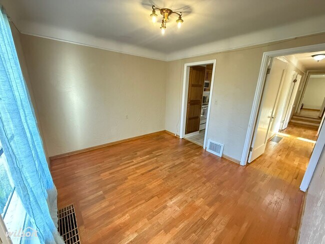 Foto del edificio - 3401 W Yakima Ave