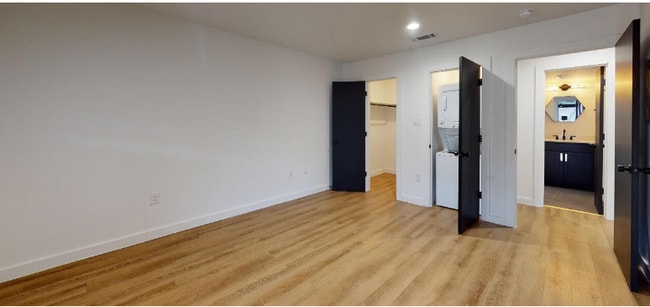 Photo - 5103 Live Oak St Apartment