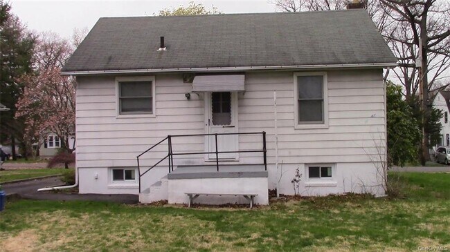 Foto del edificio - 6 Henry Ct