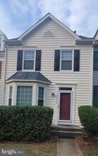 Building Photo - 46858 Lawnes Creek Terrace