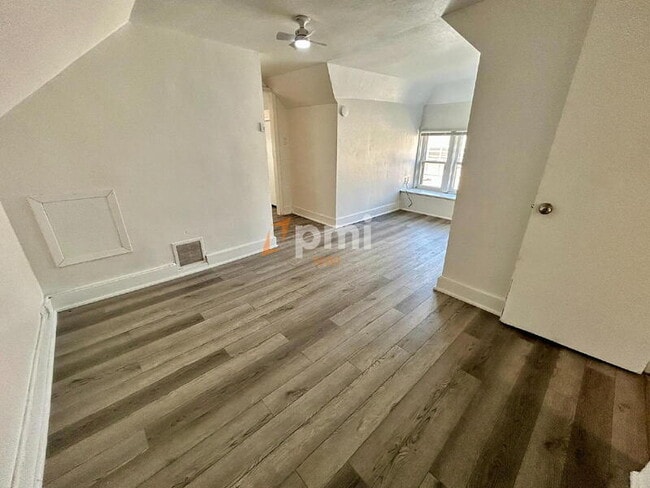 Foto del edificio - 203 Dupage St