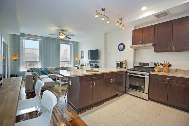 Building Photo - 36 W 128th St